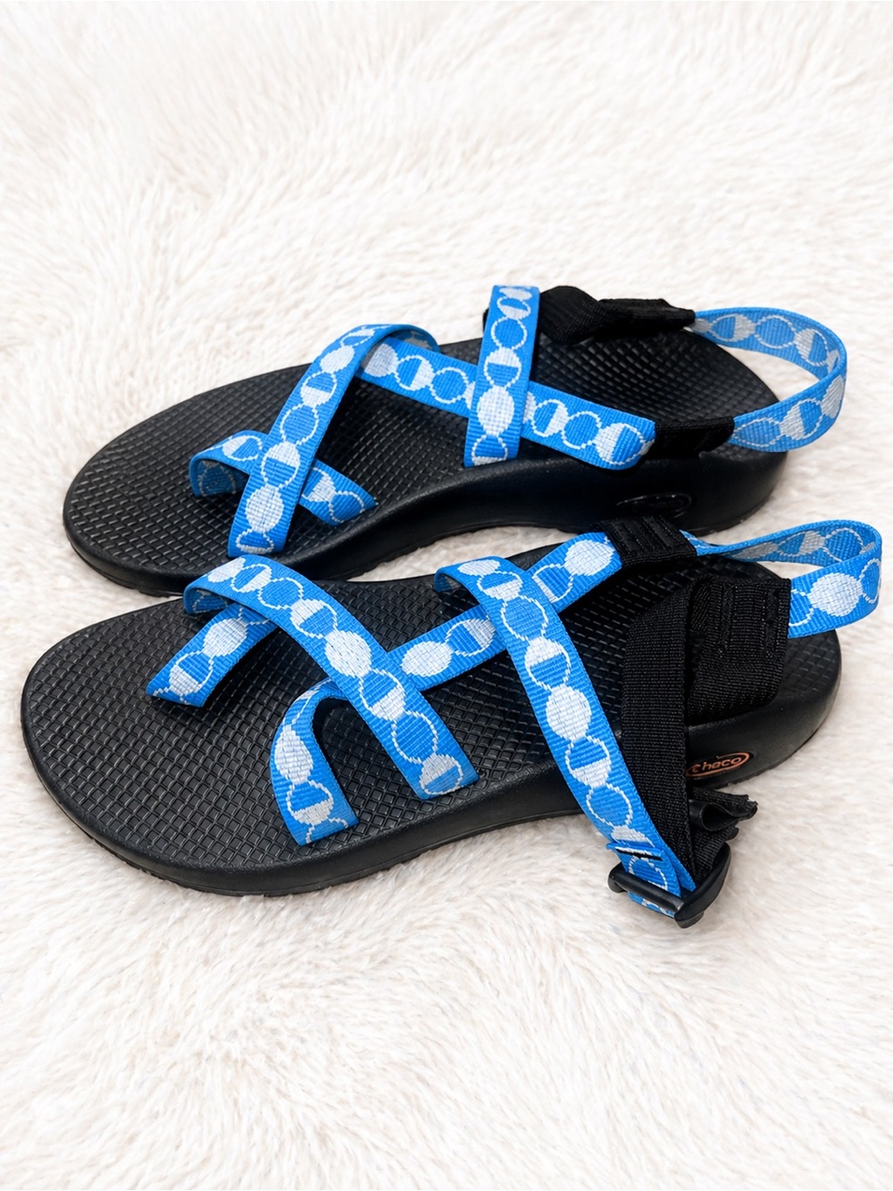 Chaco Sandals Women’s Size 11 Blue Pattern Strappy Hiking Outdoor Comfort - Picture 2 of 3